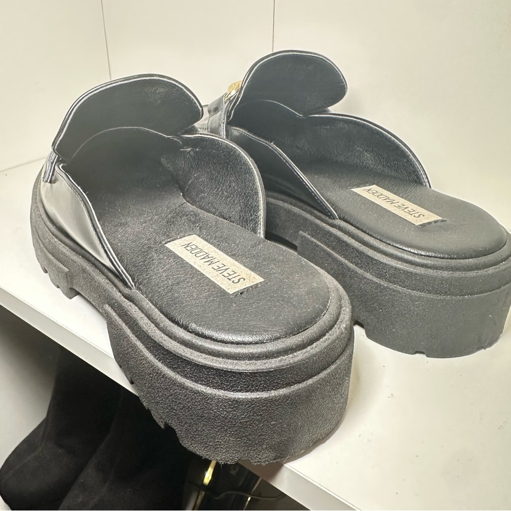 Steve Madden Black Mules with Gold Accents - Picture 9 of 9